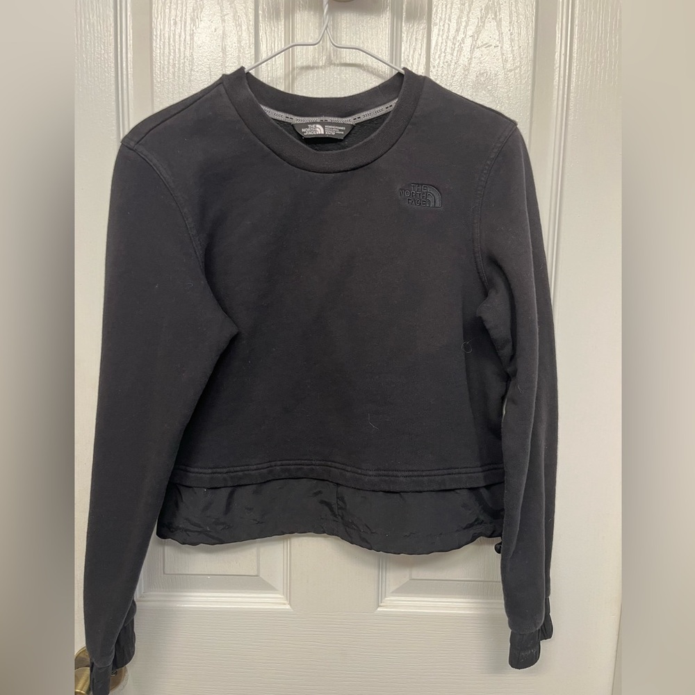 The north face black long sleeved